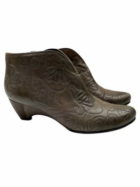 Pikolinos Ginebra Black Quilted Leather Booties